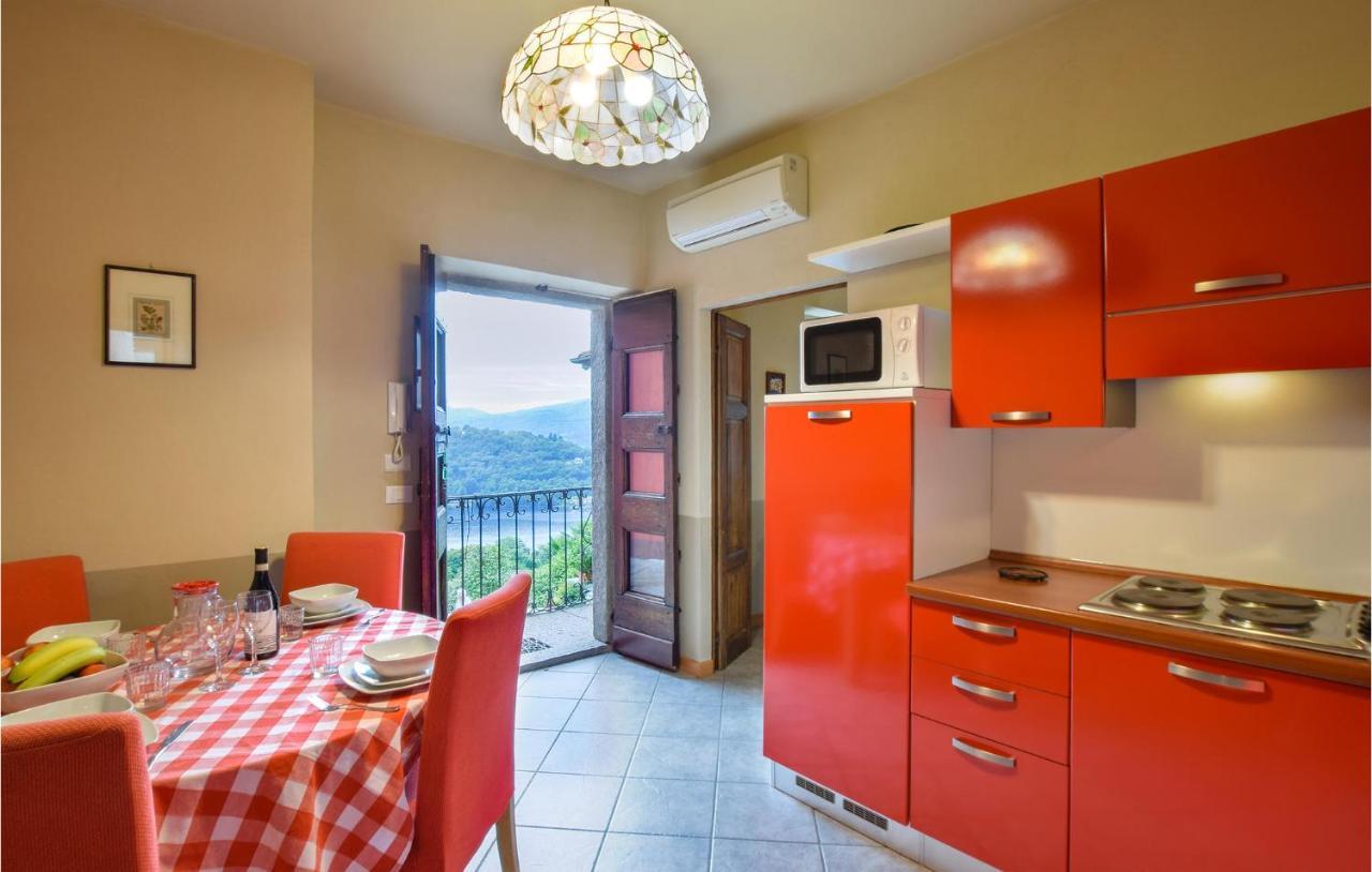 Cozy Apartment In Carcegna Di Miasino No Pettenasco Luaran gambar